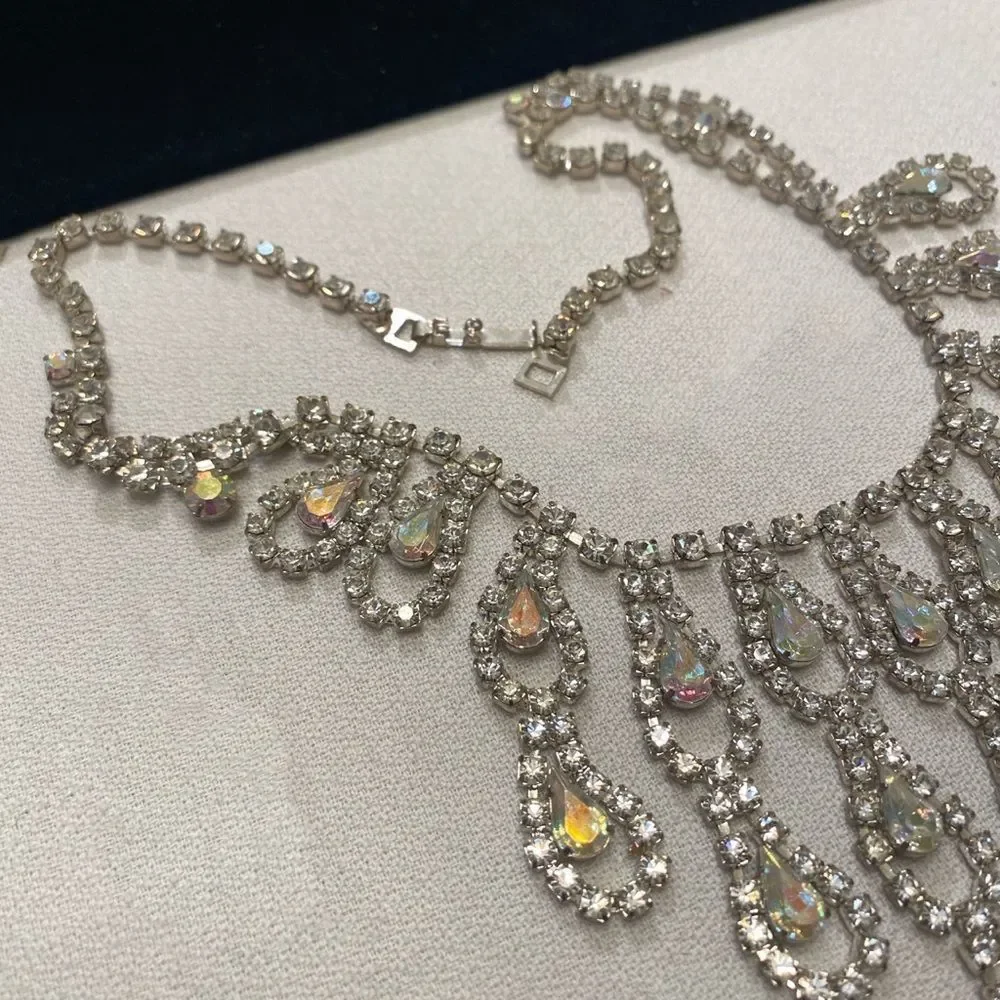 Vintage rhinestone necklace